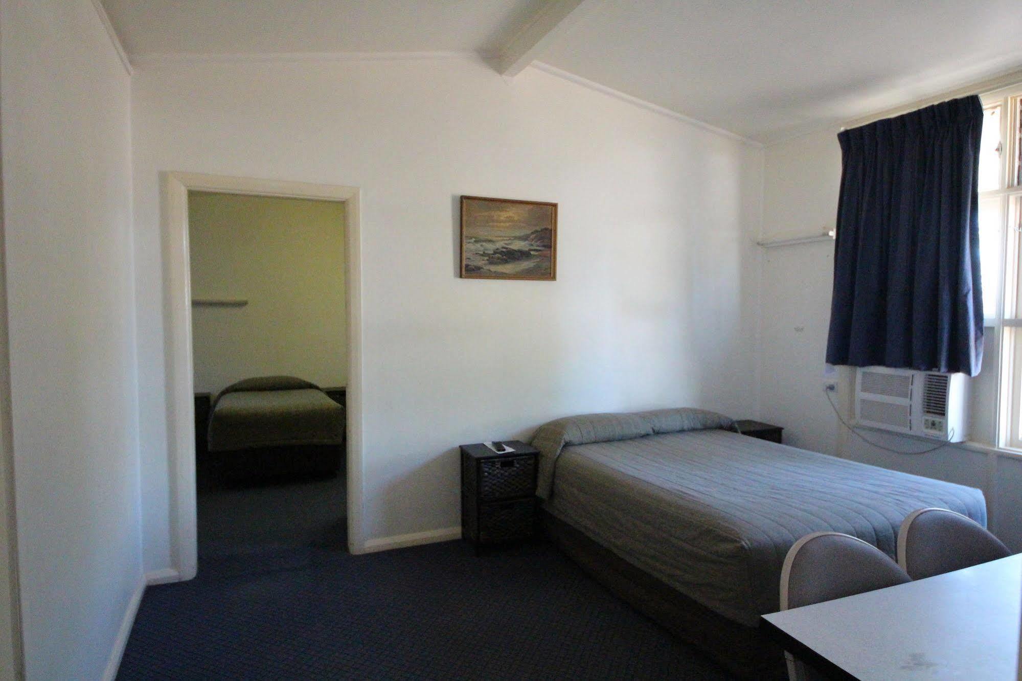 Coolabah Motel Walgett Экстерьер фото